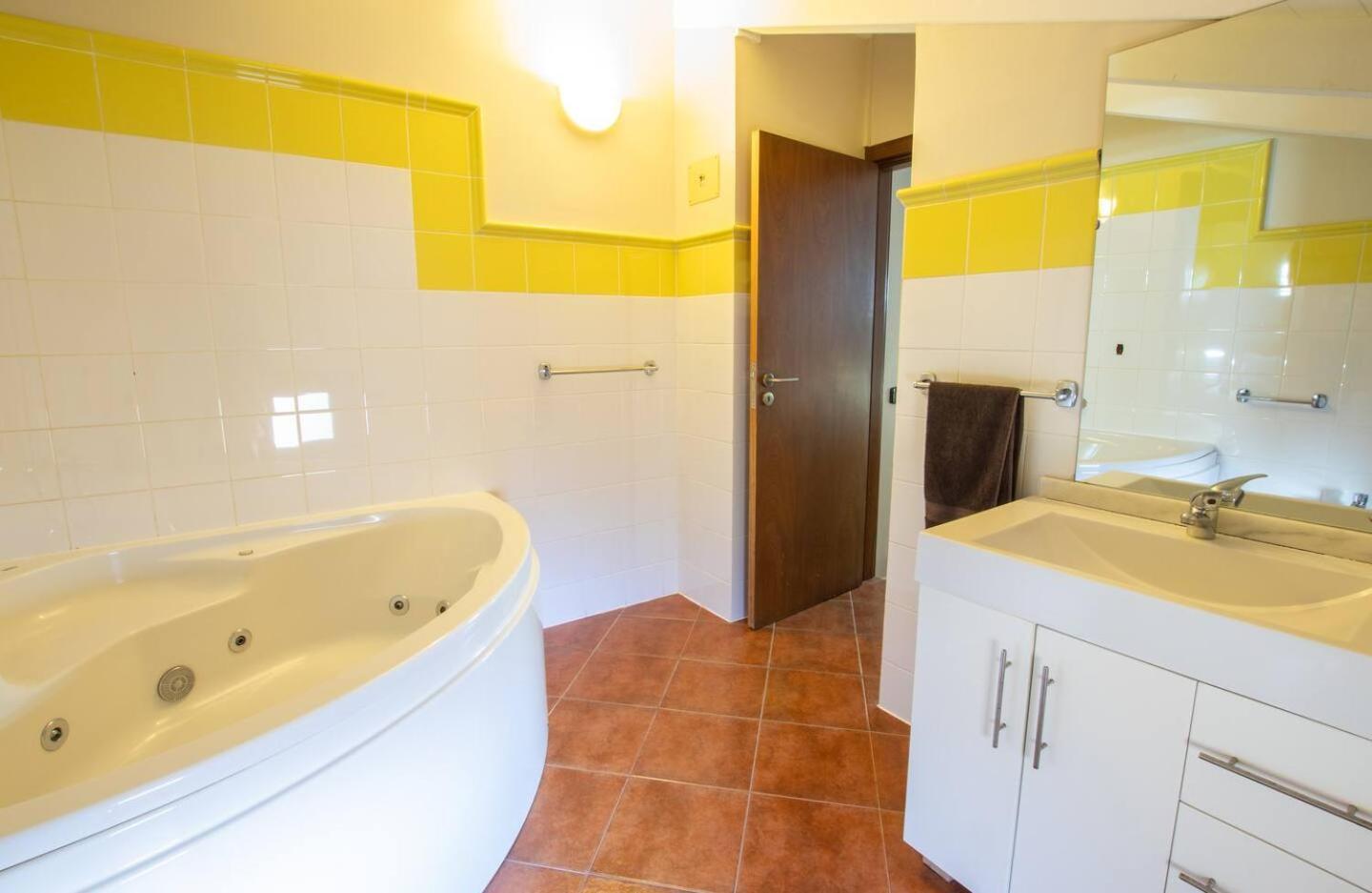 Porto Antigo 1 - Three Bedroom, Pool & Wifi Santa Maria Bagian luar foto